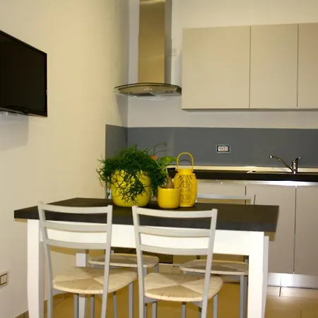 Gilda E Vesuvio Apartament
