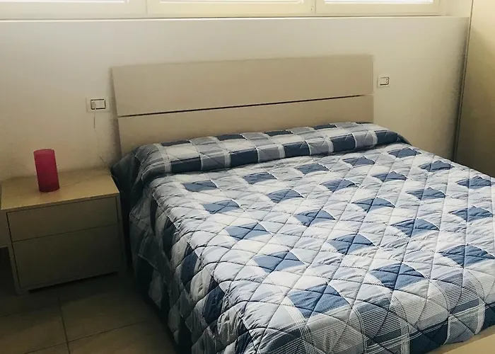 Gilda E Vesuvio Apartman *